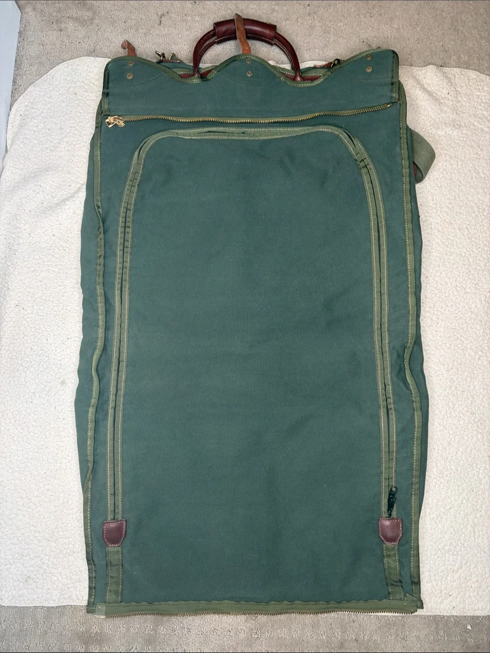 Vintage Orvis Green Battenkill Garment Bag